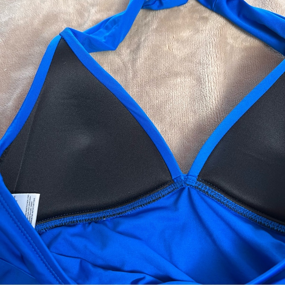 SWIMWEAR Royal Blue Flowy Halter Tankini Top with Sultry V-Neck - Size Small - Picture 5 of 9